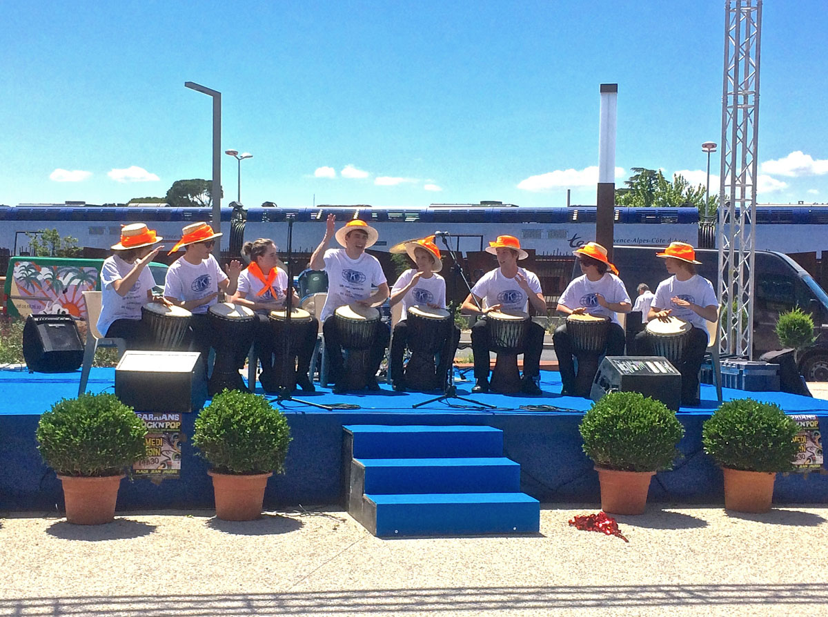 Animation musicale  la gare de Carpentras